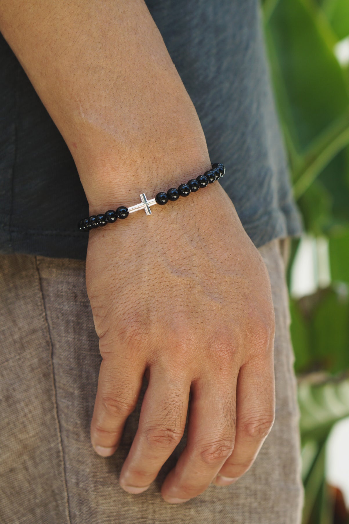 Onyx & Cross | Sterling Silver | 6mm